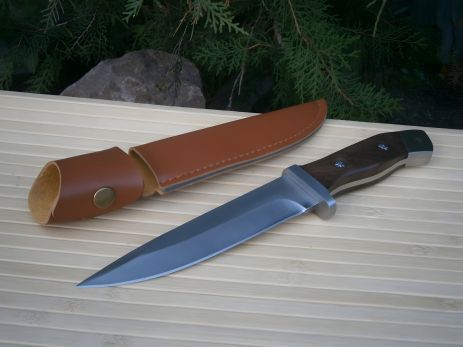 Ніж Wolf FS-136 для туризму, полювання та риболовлі з чохлом, 25 см Ніж Wolf FS-136 для туризму, полювання та риболовлі з чохлом, 25 см