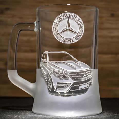 Пивний келих з гравіюванням автомобіля Mercedes ML350 - подарунок для автомобіліста