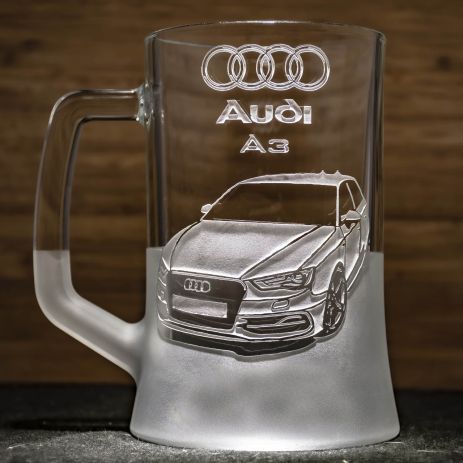 Пивний келих з гравіюванням автомобіля Audi A3 Ауді - подарунок для автомобіліста