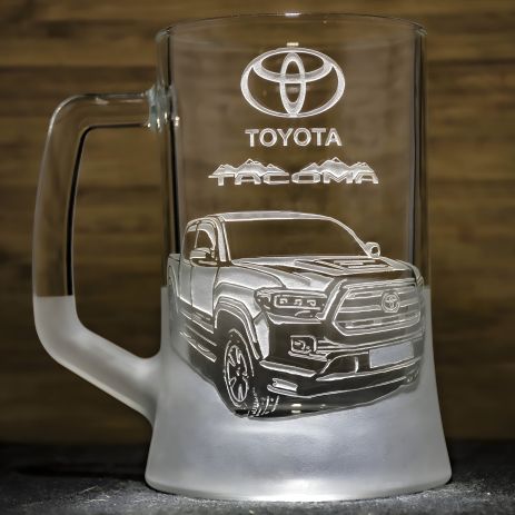 Бокал для пива с гравировкой Toyota Tacoma, подарок автолюбителю