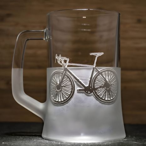 Велосипедисту подарок - Пивной бокал с гравировкой велосипеда
