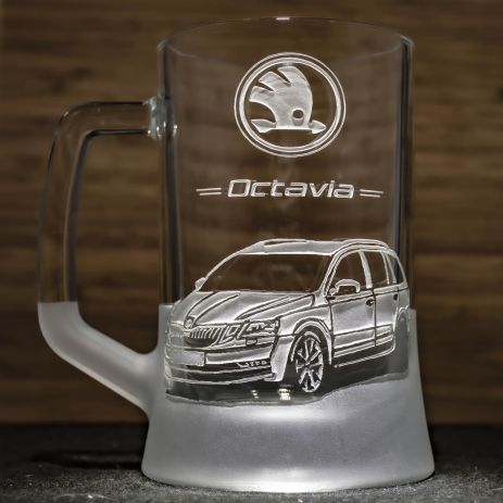 Пивний келих із гравіюванням автомобіля Skoda Octavia Combi A7 Шкода Октавія — подарунок для автолюбителя