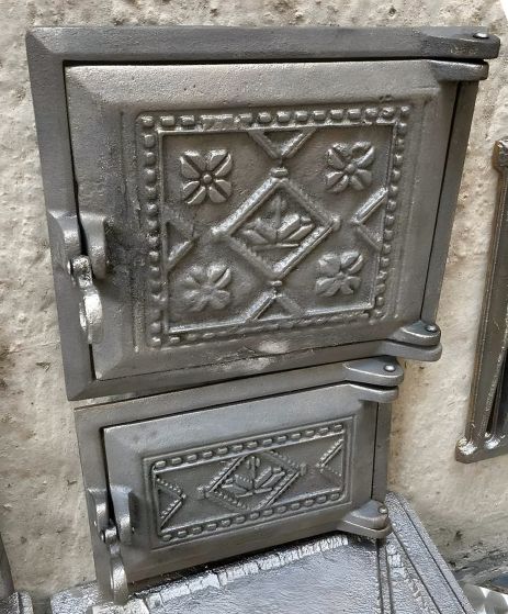 Дверцята печкі чавунні комплект "Вишиванка" 245×260 мм + 165×260 мм