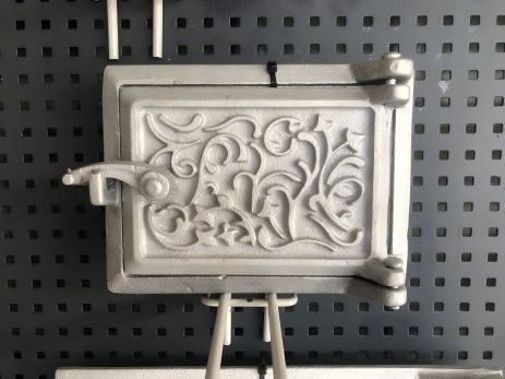 Чугунная дверь дымохода