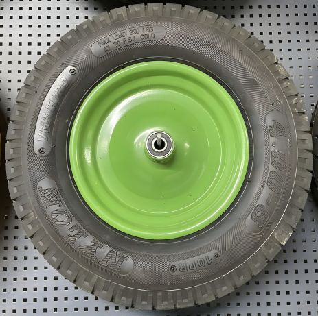 Пневматичне колесо для тачки 4.00-8 10PR 12 мм сегментний протектор вісь 155x113мм ТМ VMF EURO