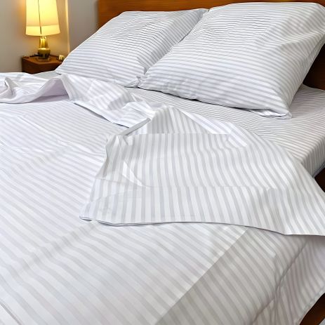 Семейный комплект постельного белья MakSon Elegant White, из страйп-сатина, 100% хлопок (012-2145210С) Семейный комплект постельного белья MakSon Elegant White, из страйп-сатина, 100% хлопок (012-2145210С)