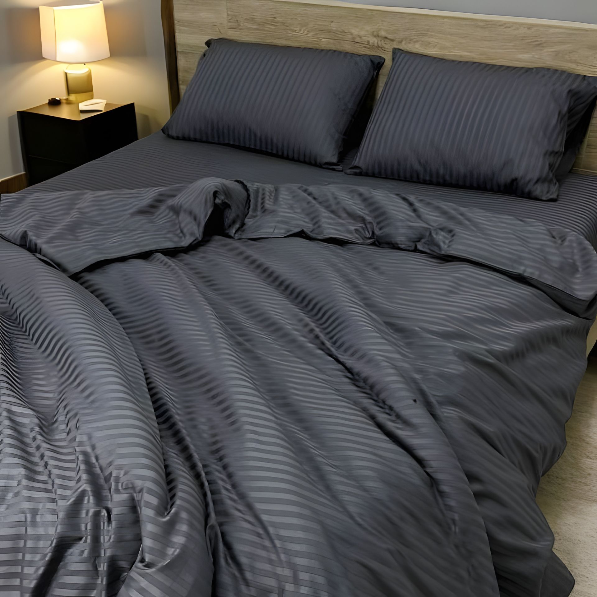 Сімейний комплект постільної білизни Elegant Graphite MakSon, страйп-сатин, 100% бавовна (013-2145210С) Сімейний комплект постільної білизни Elegant Graphite MakSon, страйп-сатин, 100% бавовна (013-2145210С)