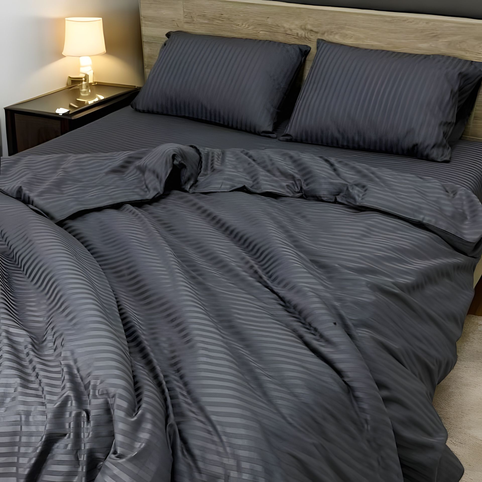 Набор постельного белья для двуспальной кровати MakSon Elegant Graphite, страйп-сатин, 100% хлопок (013-1175210С) Набор постельного белья для двуспальной кровати MakSon Elegant Graphite, страйп-сатин, 100% хлопок (013-1175210С)