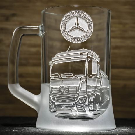 Подарунок водію далекобійнику - Бокал для пива з гравіюванням Mercedes бензовоз цистерна бочка