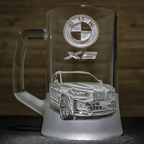 Пивной бокал с гравировкой BMW X5 от SandDecor