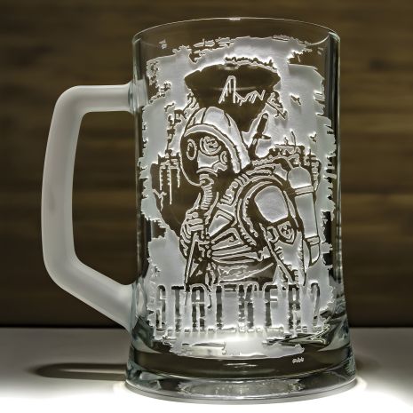 Пивной бокал с гравировкой логотипа Сталкер 2 STALKER 2 - подарок игроку, геймеру Пивной бокал с гравировкой логотипа Сталкер 2 STALKER 2 - подарок игроку, геймеру
