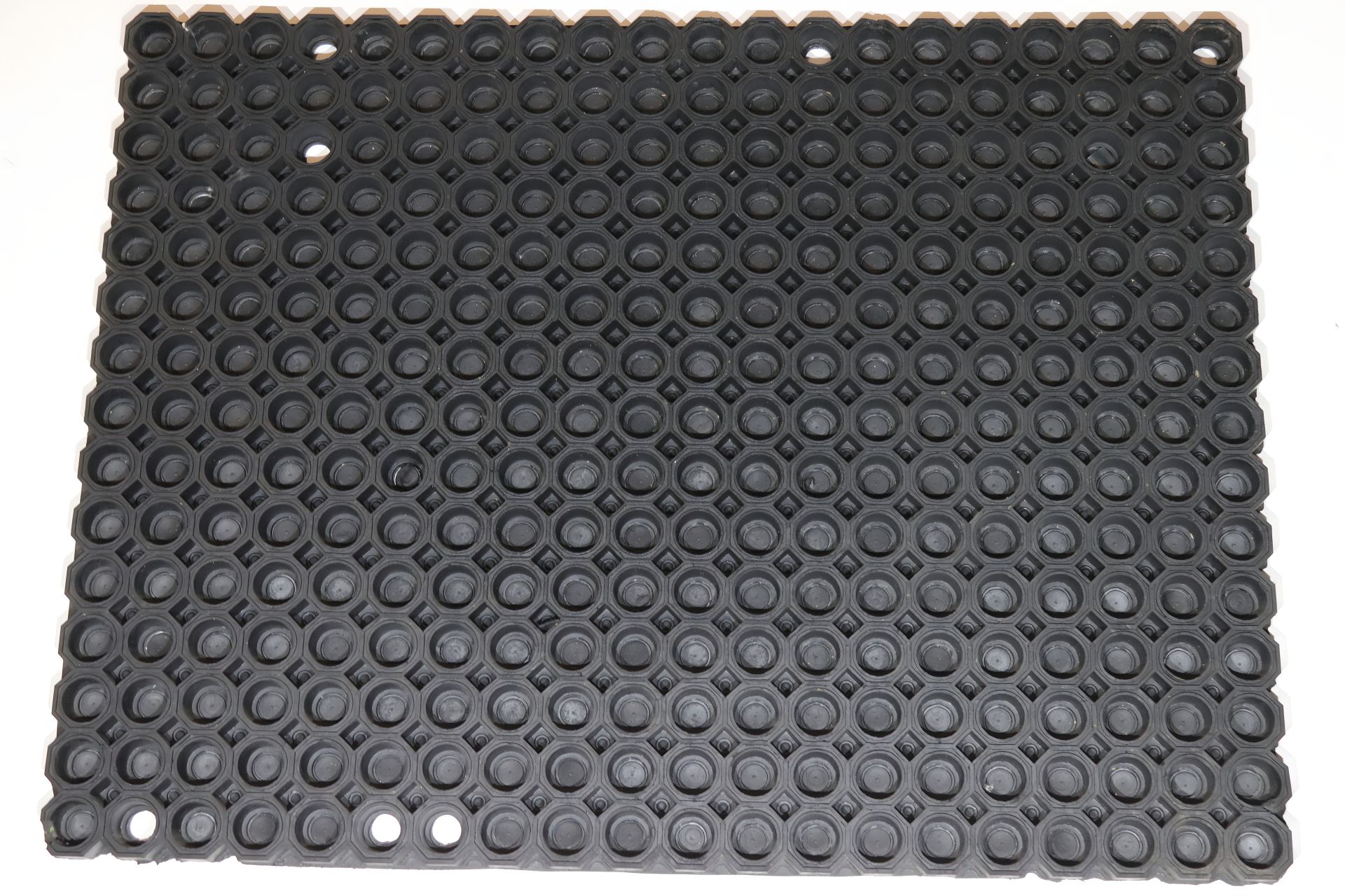 Входной резиновый коврик с сотами 60x80 см, модель К-36/sale (Уценка) Входной резиновый коврик с сотами 60x80 см, модель К-36/sale (Уценка)