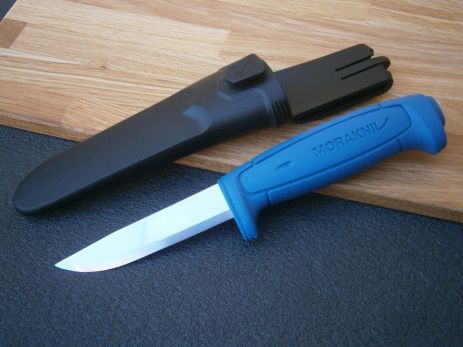 Ніж Morakniv Basic 546 Blue сталь Sandvik 12C27 Швеція 206 мм