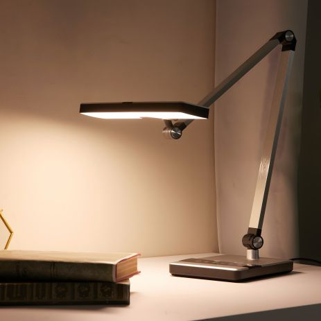 Лампа настольная светодиодная гибкая Sirius BL-1105-C серебряная