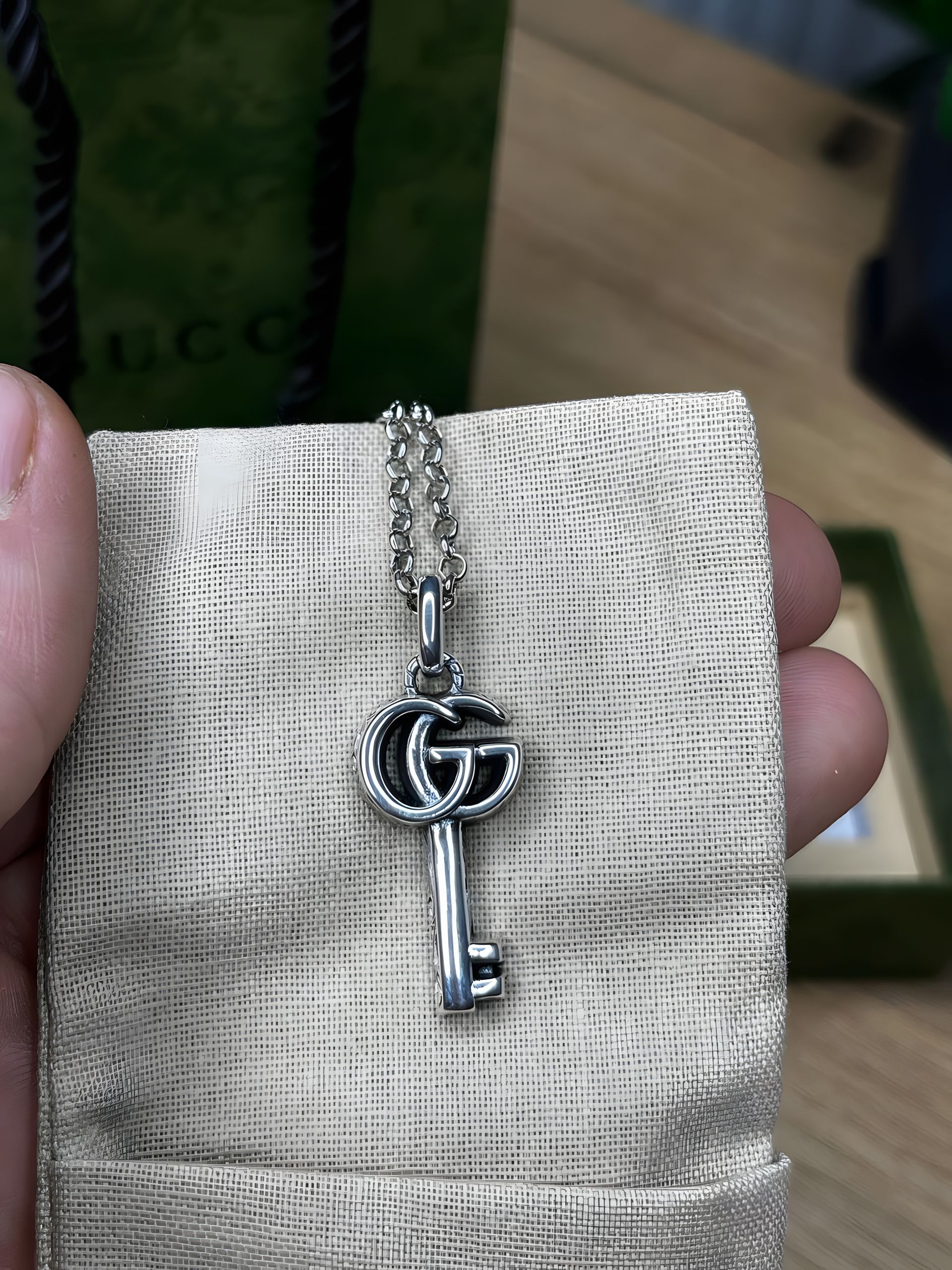 Цепочка з кулоном Gucci у формі ключа Цепочка з кулоном Gucci у формі ключа