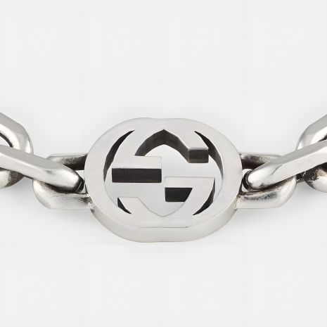 Цепочка на шею от Gucci Цепочка на шею от Gucci