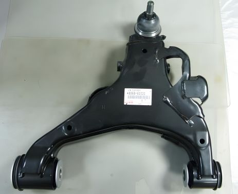 Нижній важіль передній R Toyota Land Cruiser 07- Lexus LX (Toyota), TOYOTA TUNDRA (4806860030)