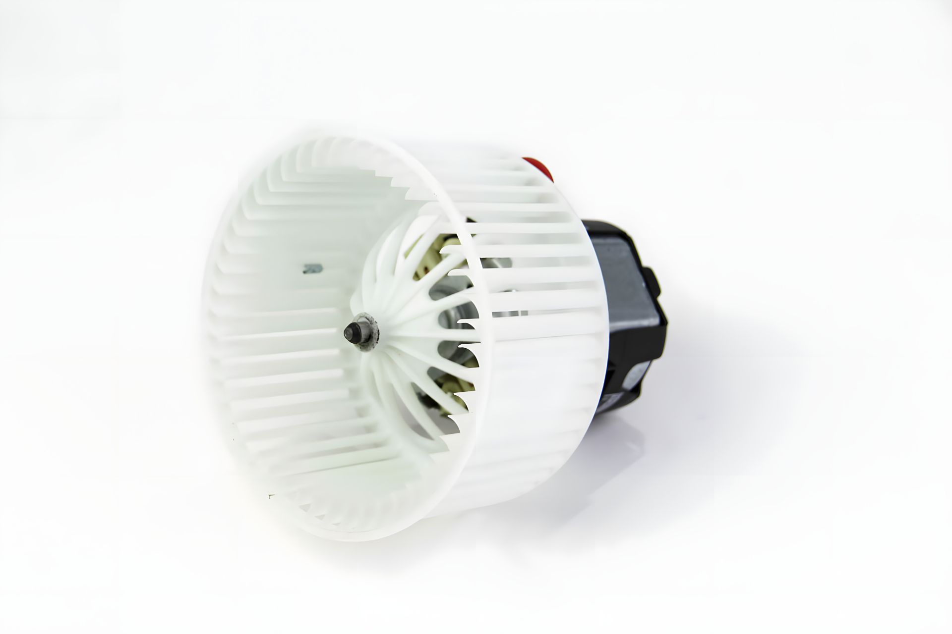 BMW 5/6/7 09 Вентилятор охолодження, MAHLE/KNECHT (AB151000P) BMW 5/6/7 09 Вентилятор охолодження, MAHLE/KNECHT (AB151000P)