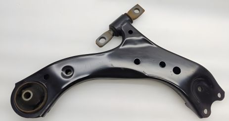 Важіль підвіски для TOYOTA RAV 4 (4806833090)