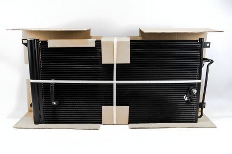 Радиатор кондиционера Q7/Porsche Cayenne/VW Touareg 2.5D-3.0d/3.2-6.0 02-15, MAHLE/KNECHT (AC659000S)