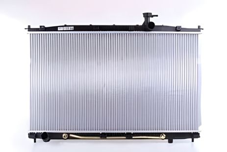 Радіатор охолодження для двигуна HYUNDAI SANTA FE, NISSENS (67505)