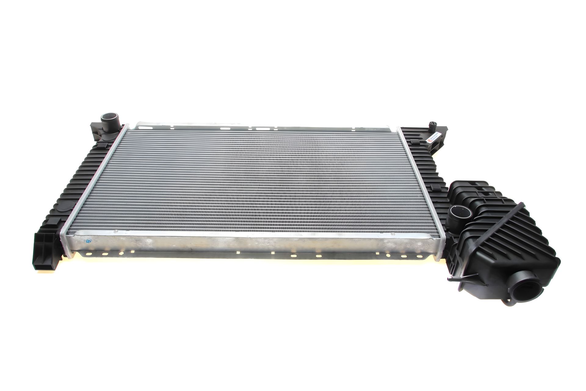 Радиатор охлаждения двигателя MB SPRINTER, TEMPEST TP1562664AM Радиатор охлаждения двигателя MB SPRINTER, TEMPEST TP1562664AM