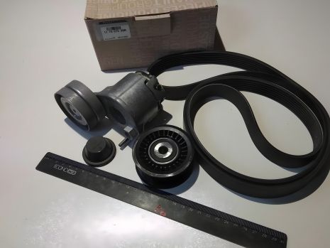 Струмочковий ремінь генератора з роликами RENAULT 1.4 TCe (117207538R) 7PK1784