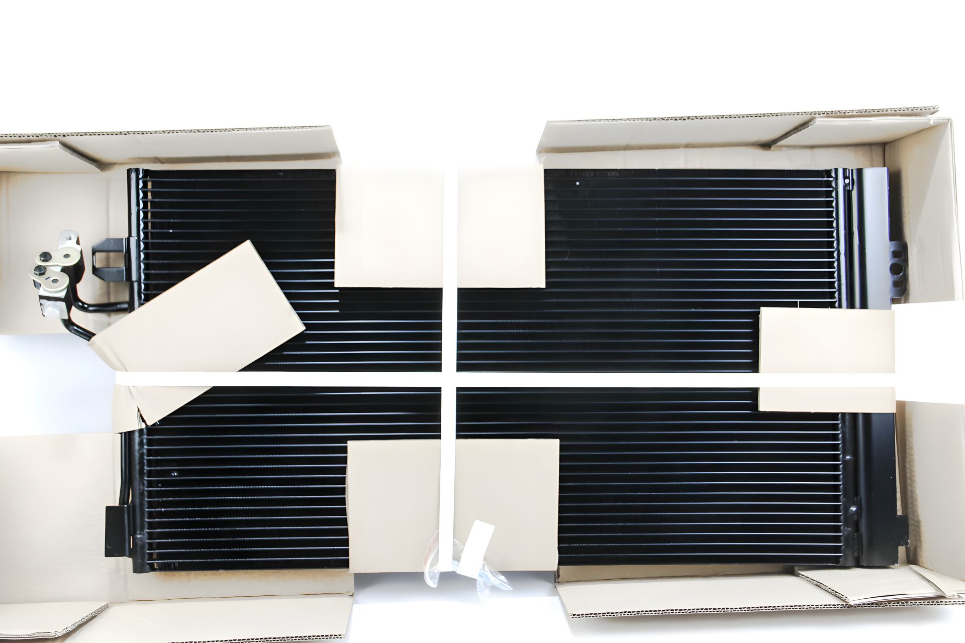 Кондиционерный радиатор для Vito/Viano 2.0-3.5CDI 03-, MAHLE/KNECHT (AC762000S) Кондиционерный радиатор для Vito/Viano 2.0-3.5CDI 03-, MAHLE/KNECHT (AC762000S)