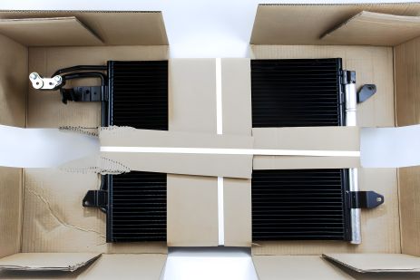 Конденсор для VW TOURAN (1T1, 1T2) alt, виробник MAHLE/KNECHT (AC325000S) Конденсор для VW TOURAN (1T1, 1T2) alt, виробник MAHLE/KNECHT (AC325000S)