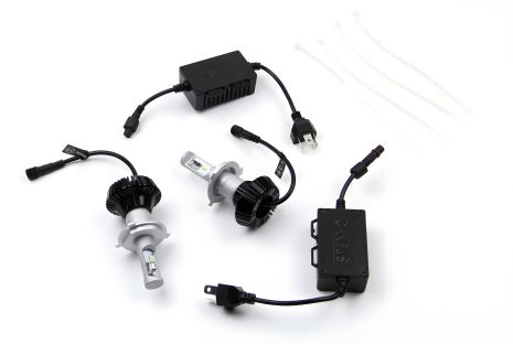 Комплект з 2 автоламп H4 LED 12/24V 4000LM P43T CANBUS від BOSMA (6070) Комплект з 2 автоламп H4 LED 12/24V 4000LM P43T CANBUS від BOSMA (6070)