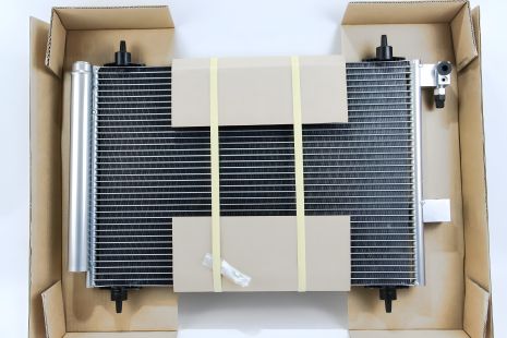 Радиатор кондиционера Citroen C5 II/III/C6/Peugeot 407 1.6-3.0D 04-, MAHLE/KNECHT (AC585001S)