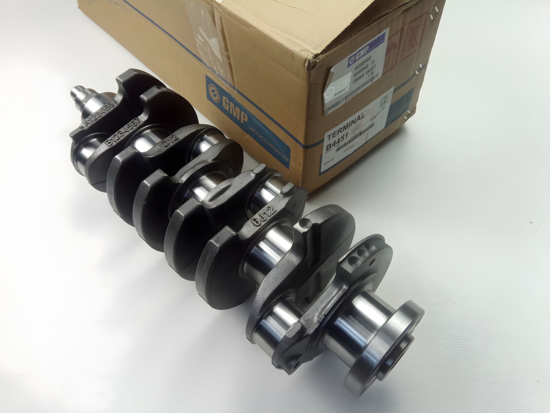 Колінвал для Lanos, GMP (96385403), під шестигранник Колінвал для Lanos, GMP (96385403), під шестигранник