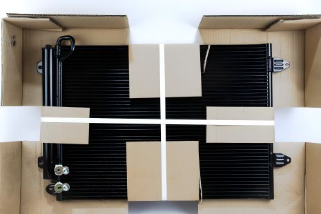 Радиатор кондиционера для Passat 1.6-2.0/1.6D-2.0D 05-16, MAHLE/KNECHT (AC666000S)