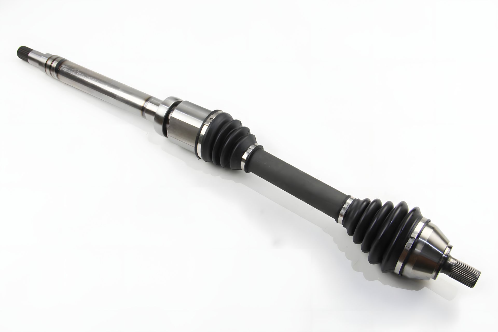 Полуось для Ford Focus 2004-2012 с двигателем 1.6-2.0 (36/26 920мм) справа, бренд BGA (DS2322R) Полуось для Ford Focus 2004-2012 с двигателем 1.6-2.0 (36/26 920мм) справа, бренд BGA (DS2322R)