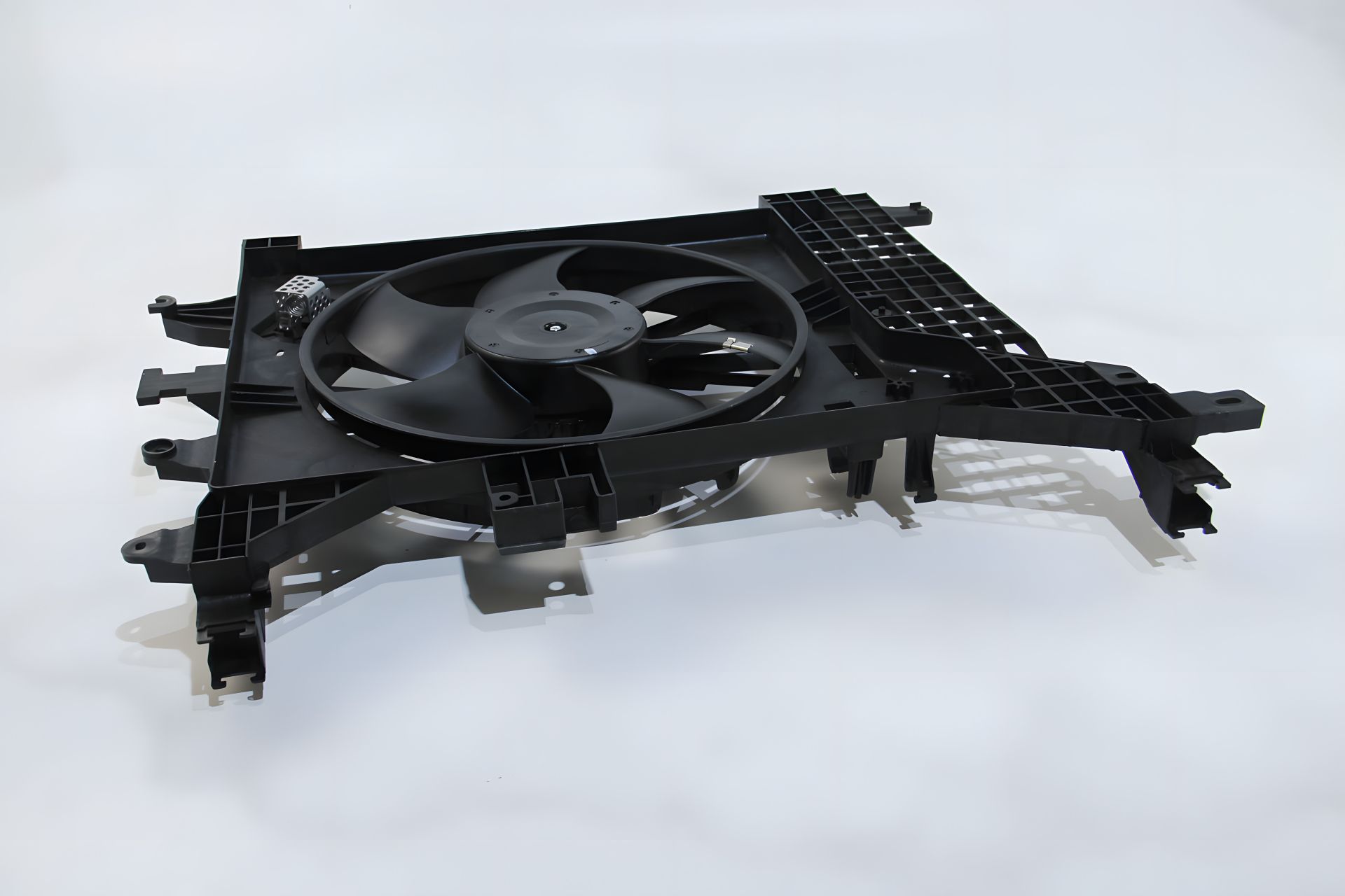 Вентилятор радіатора для Dacia Duster 1.5 dCi 09- від ASAM (32102) Вентилятор радіатора для Dacia Duster 1.5 dCi 09- від ASAM (32102)