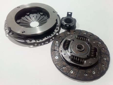 Зволожена товарна зчеплення Асамблея.