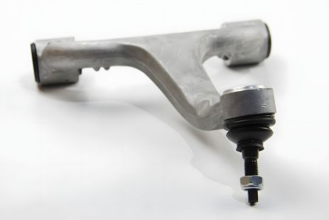 Рычаг передний верхний MB M (W163) 2.3-5.4 CDI 98-05 Л., ABS (210361)