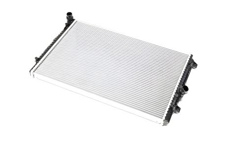 Радіатор двигуна охолодження VW JETTA 11-1,4Tsi Hybrid (TEMPEST) TP1565017 Радіатор двигуна охолодження VW JETTA 11-1,4Tsi Hybrid (TEMPEST) TP1565017