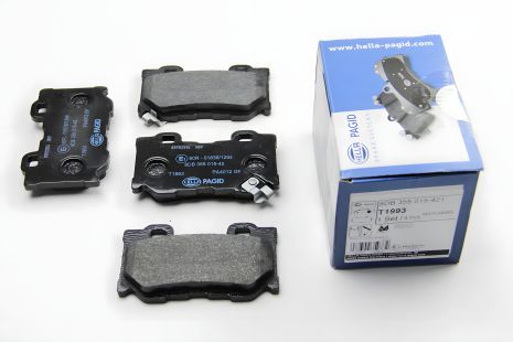 Задні гальмівні колодки FX30/37/50/G37/Q50/Q70/QX70 07- 2.0-5.0, HELLA PAGID (8DB355015421)