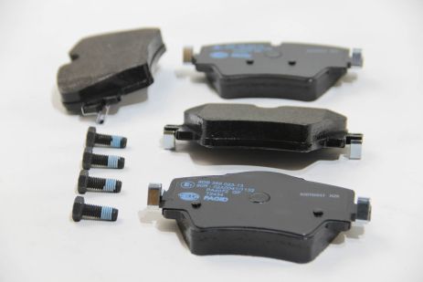 Гальмівні передні колодки BMW 2 (F45/F46)/5 (G30/F90)/X2 (E39)/X3 13-, HELLA PAGID (8DB355023131) Гальмівні передні колодки BMW 2 (F45/F46)/5 (G30/F90)/X2 (E39)/X3 13-, HELLA PAGID (8DB355023131)