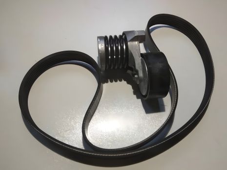 Генератора ремінь струмковий + ролик RENAULT 1.5 dCi (117209699R) 6PK1126 Генератора ремінь струмковий + ролик RENAULT 1.5 dCi (117209699R) 6PK1126