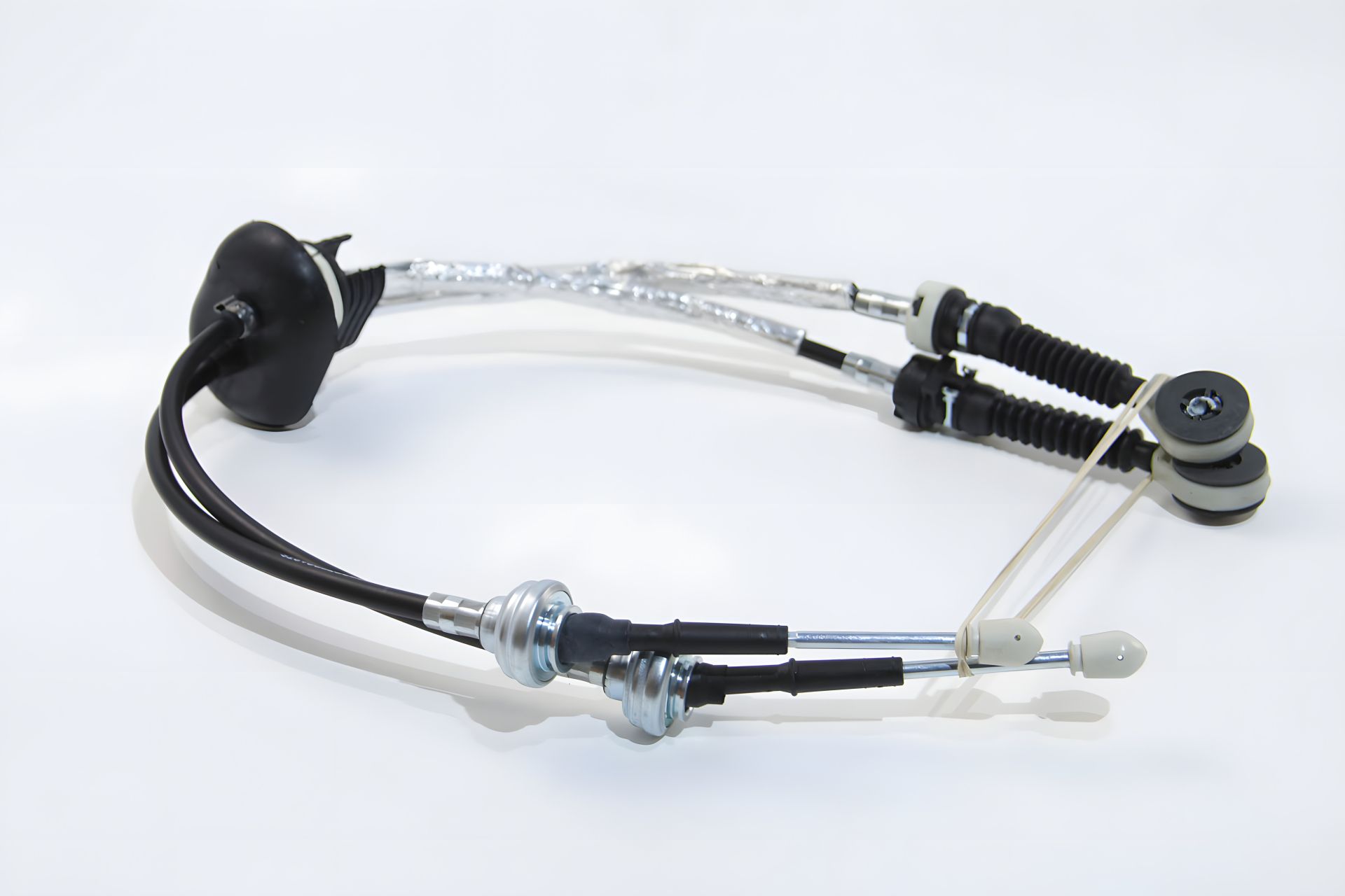 Трос привода переключения передач для Fiat Scudo/Citroen Jumper 1.9D/TD/2.0JTD, Autotechteile (5060307) Трос привода переключения передач для Fiat Scudo/Citroen Jumper 1.9D/TD/2.0JTD, Autotechteile (5060307)