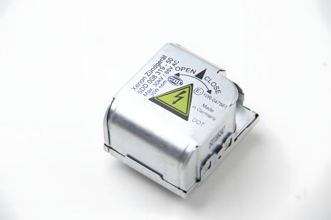 Блок розпалювання ксенону A3/A6/A8/BMW 5/Focus C-Max, Focus Ii 09.96-08.16, HELLA (5DD008319501) Блок розпалювання ксенону A3/A6/A8/BMW 5/Focus C-Max, Focus Ii 09.96-08.16, HELLA (5DD008319501)
