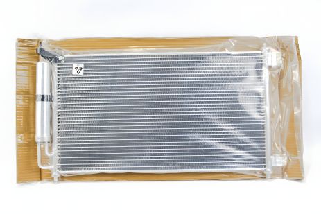 Радіатор кондиціонера MICRA 12/14 AT 03-04, LORO (0350160023)