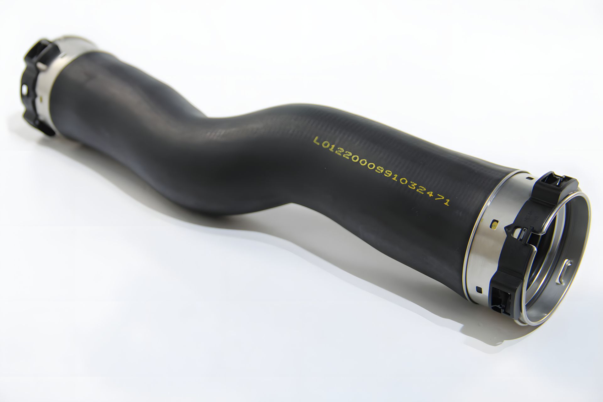 Інтеркулера патрубок BMW 5 (F10) 1.8D/2.0D 10-14, METALCAUCHO (32471) Інтеркулера патрубок BMW 5 (F10) 1.8D/2.0D 10-14, METALCAUCHO (32471)