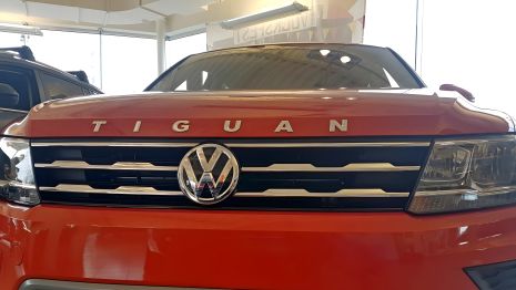 Лого орнамент на капот VOLKSWAGEN TIGUAN, VOTI18LOG Лого орнамент на капот VOLKSWAGEN TIGUAN, VOTI18LOG