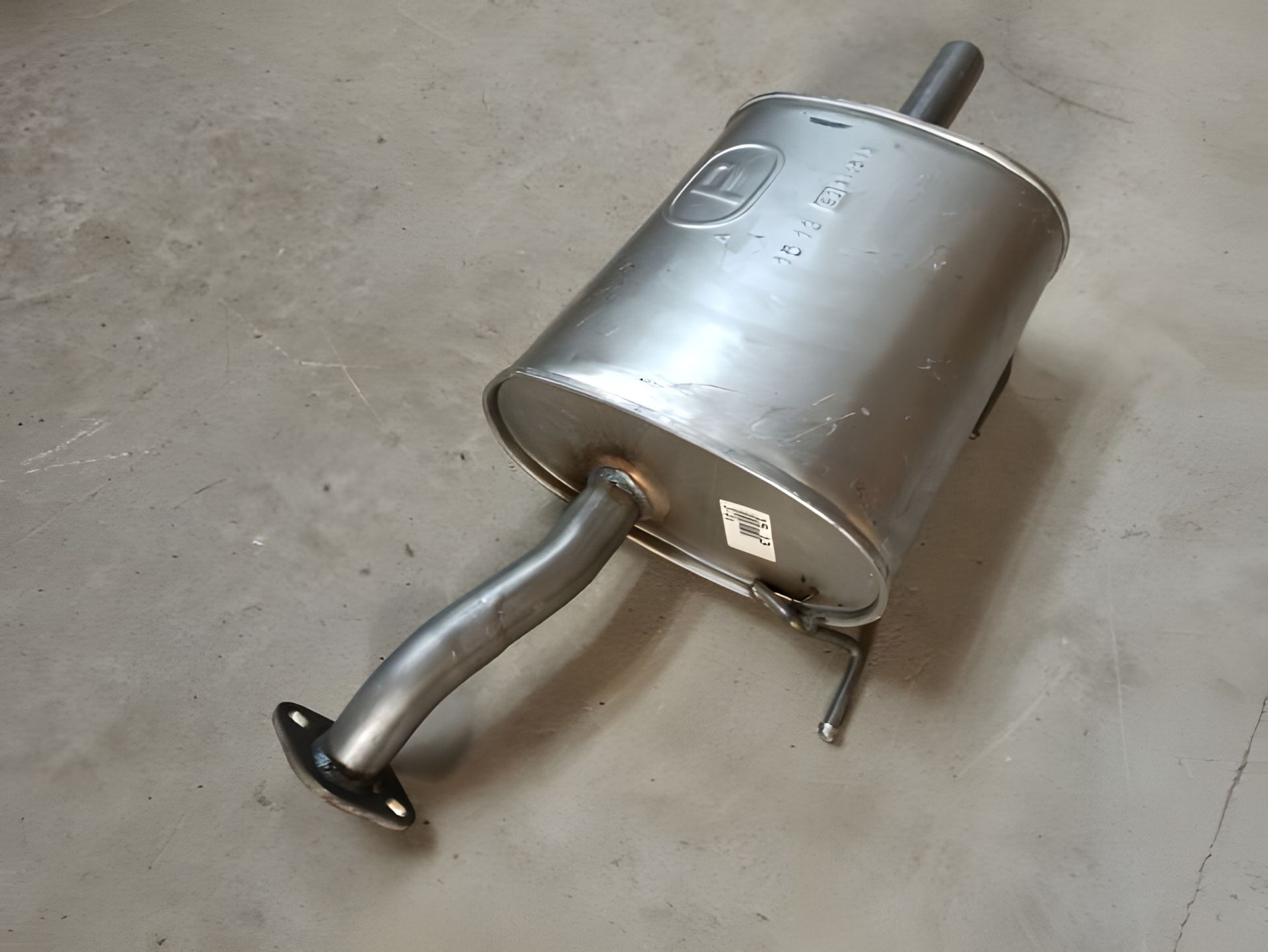 Глушник POLMO Almera 1.5/1.8 02-06, (15.13) (20100-BM520) Глушник POLMO Almera 1.5/1.8 02-06, (15.13) (20100-BM520)