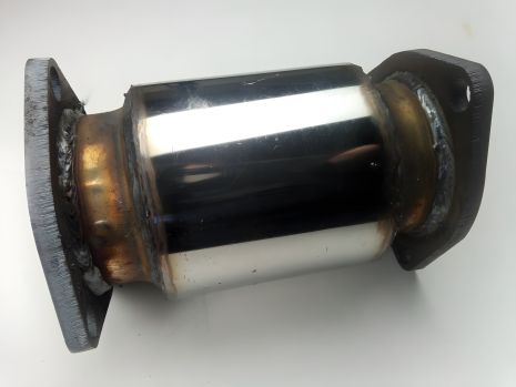 Пламегасник замість каталізатора Lacetti 1.8, DMG (96460410) Пламегасник замість каталізатора Lacetti 1.8, DMG (96460410)