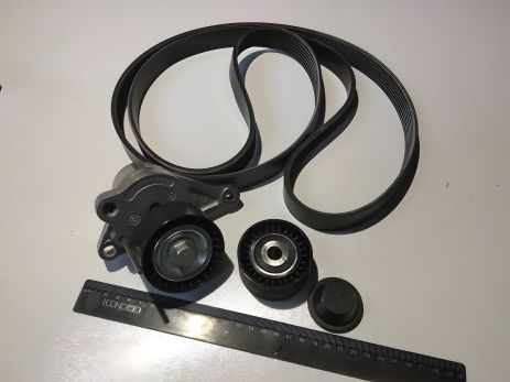 Ручейковый ремень генератора+ролики для RENAULT 2.0-2.3 dCi и NISSAN (1172000Q0C) 7PK1975 Ручейковый ремень генератора+ролики для RENAULT 2.0-2.3 dCi и NISSAN (1172000Q0C) 7PK1975