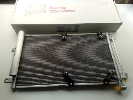 Кондиціонера радіатор ВАЗ 2170 з ресивером, Лузар (LRAC 01272), PANASONIC (2170-8112010) Кондиціонера радіатор ВАЗ 2170 з ресивером, Лузар (LRAC 01272), PANASONIC (2170-8112010)